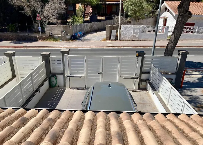 アパート Nuova Residenza Dei 7 Pini A Pochi Passi Dal Mare *