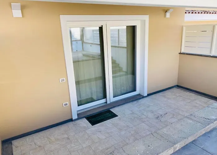 Nuova Residenza Dei 7 Pini A Pochi Passi Dal Mare *